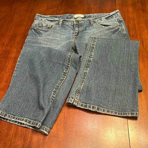 Aeropostale Hailey Flare Jeans size 10 - Picture 1 of 10